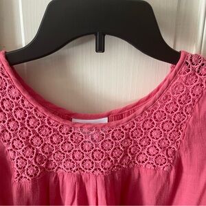 Liz Claiborne Coral Crochet Top